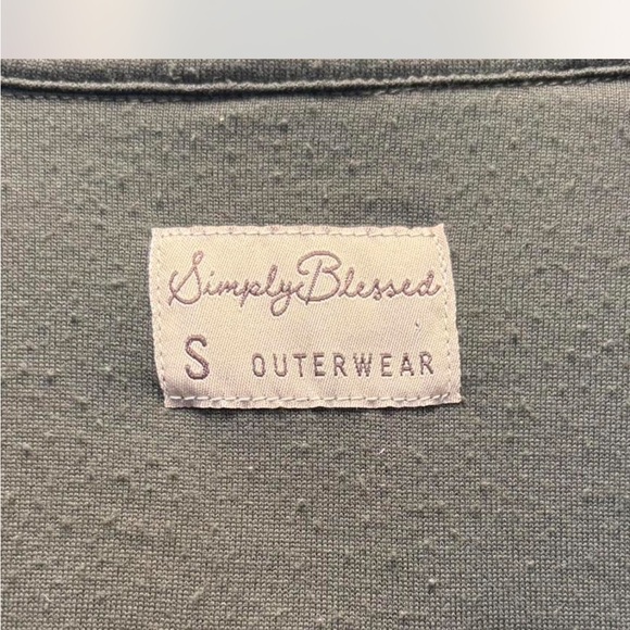 Green Button-Up Jacket - Picture 3 of 3